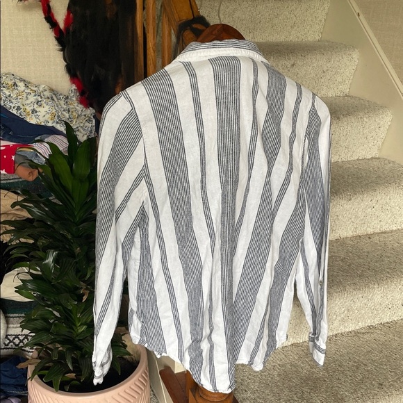 Orvis Coastal Blue and White Striped Linen Button Down Shirt - Picture 7 of 13